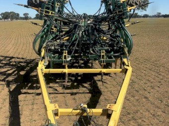 Simplicity 305 Air Seeder