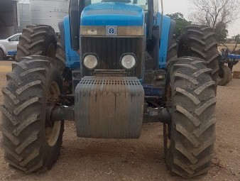 1998 Ford NH 8970 Tractor