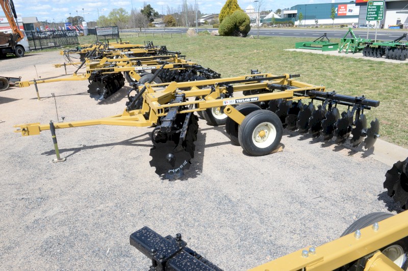 NEW Taylor-Way 44 Plate Tandem Disc Harrows  351 Series (4.875m cut) CLEARANCE 35% OFF