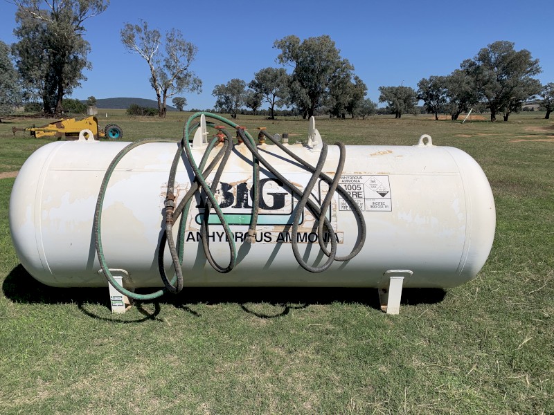 Nitrogen Gas Tank