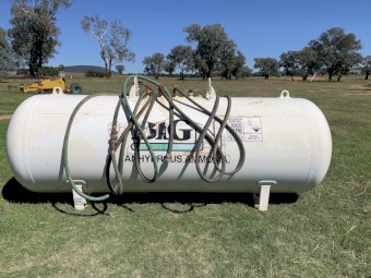 Nitrogen Gas Tank