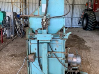 Mac Lodge Wool Press