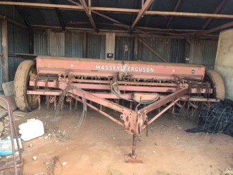 Massey Ferguson Combine
