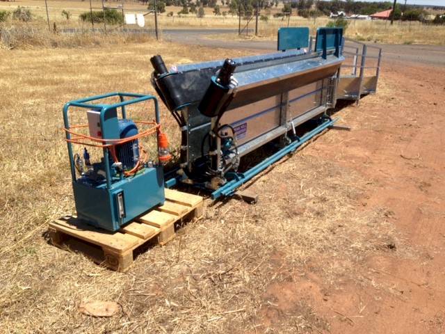 WANTED V Sheep Handler - Hydraulic or Electric