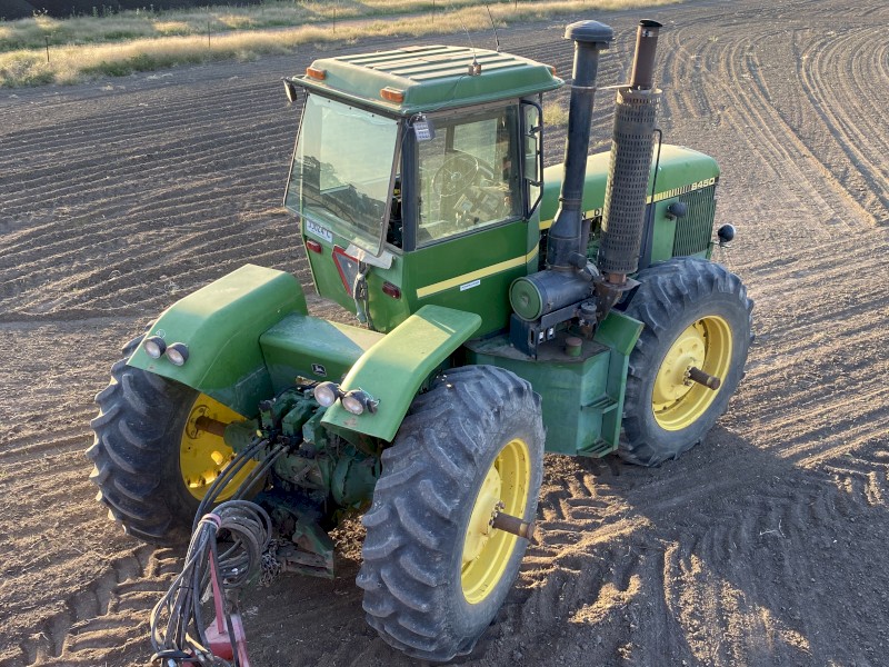 John Deere 8450 Tractor