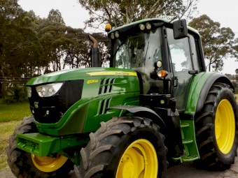 2015 John Deere 6125M 4x4 130hp Agricultural Farm Tractor