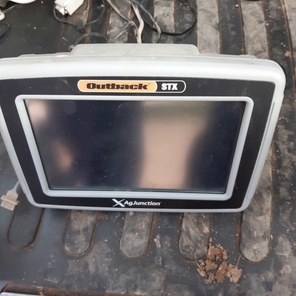 Outback STX Screen & Hemisphere Receiver with all wiring