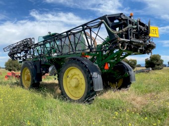 2008 John Deere 4930 Self Propelled Sprayer