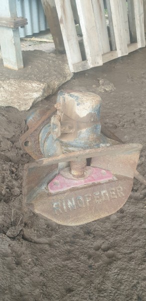Ring Feeder