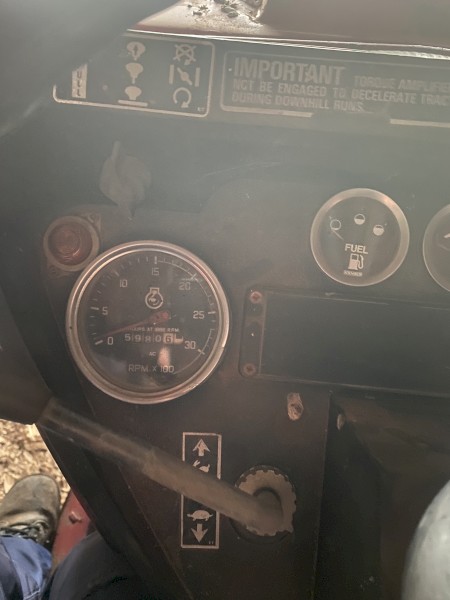 International 4-2 Tractor / Loader