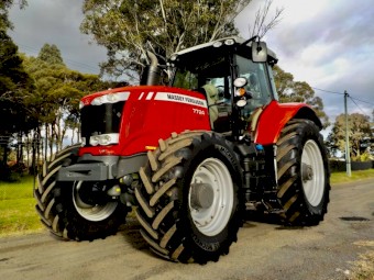 Late model 6/2019 Massey Ferguson 7724 Dyna 6 260 hp 4x4 Tractor