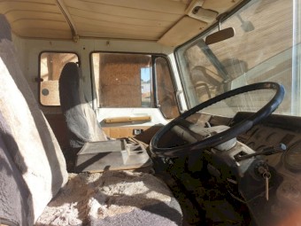 1985 Hino FF177K Flat Top 