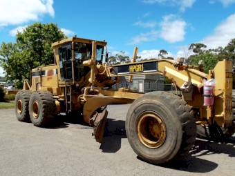 Caterpillar 16H Grader