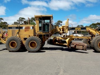 Caterpillar 16H Grader