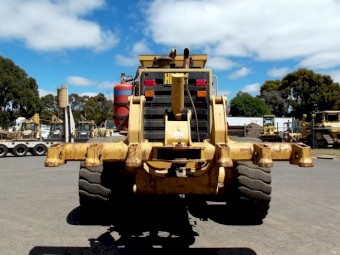 Caterpillar 16H Grader