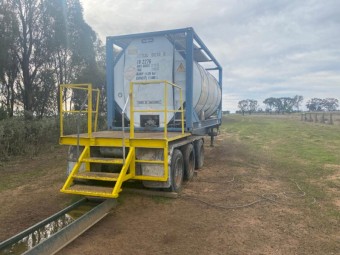 25,000 litre Stainless Tank on Drop Deck Trailer