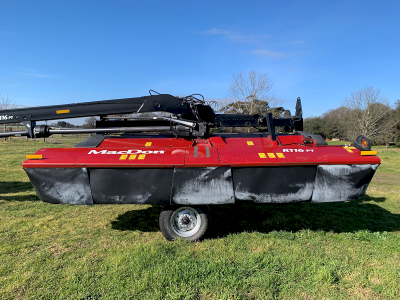 2016 MacDon R116PT Mower Conditioner