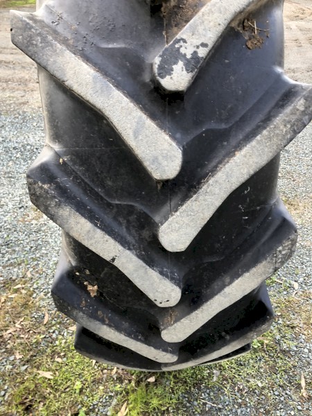 18.4r 38 Tyres