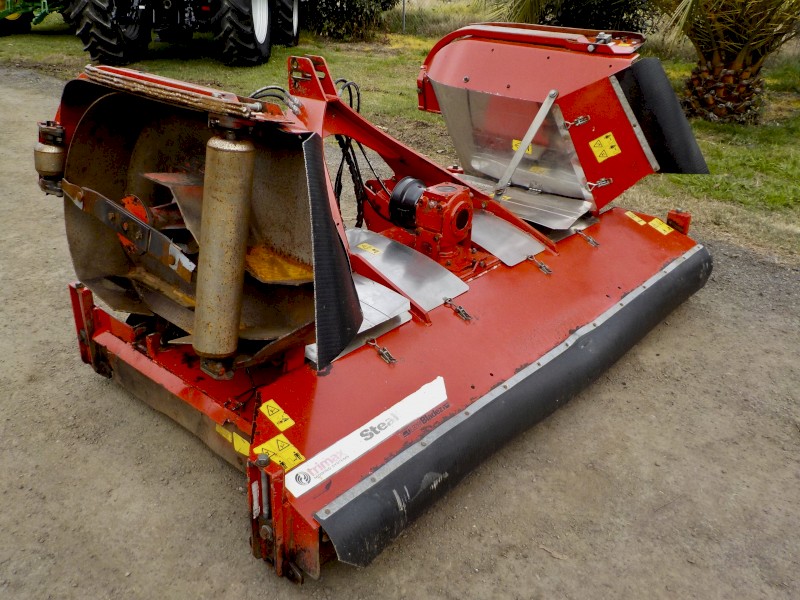 2016 Howard/Trimax Stealth S3 340 PTO Winged Turf Mower/Slasher
