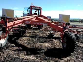 Kuhn GA7301 Rotary Rake