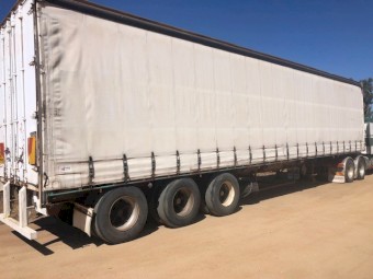 45' Barker Road Train Lead Tautliner
