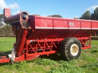 Finch Chaser Bin