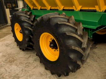2022 Landaco Maxispread T160 - Tandem 16 Tonne Spreader