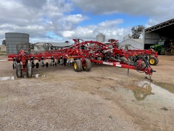 Bourgault 3320 QDA Bar