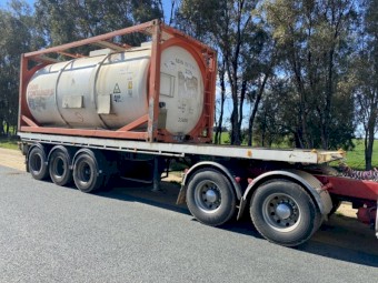 Stainless Steel Tank on Trailer