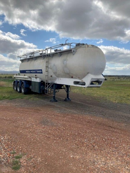 Holmwood Pneumatic Tanker