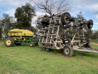 2014 John Deere 1910 & orion scorpion bar