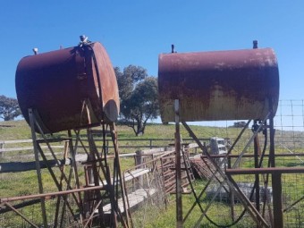 Fuel Tanks 1,100L