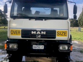 2004 M.A.N 16t GVM Spreader