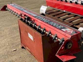 Various Seed Box’s including Small Seed Box’s. Semeato,Baldan,Tatu.