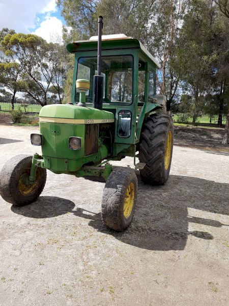 John Deere 2030 Tractor