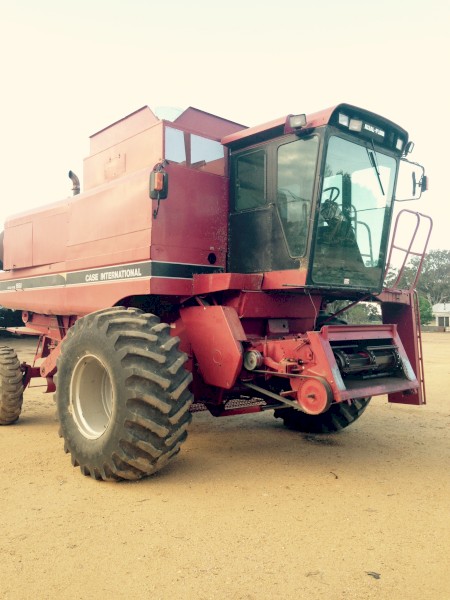 Case 1688 & 30 ft Honey Bee Draper Front