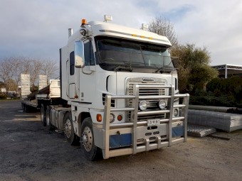 2009 Freightliner Argosy 8 x 4 Prime Mover