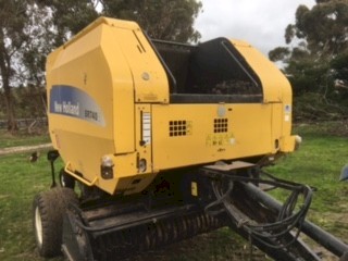 2007 New Holland 740A Superfeed Round Baler