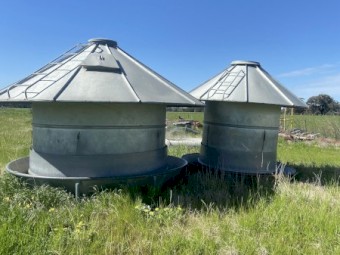 Grain Feeders 