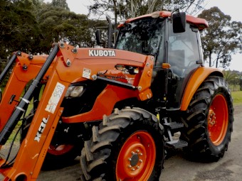 2017 Kubota M8540 4x4 Agricultural Farm Tractor with FEL