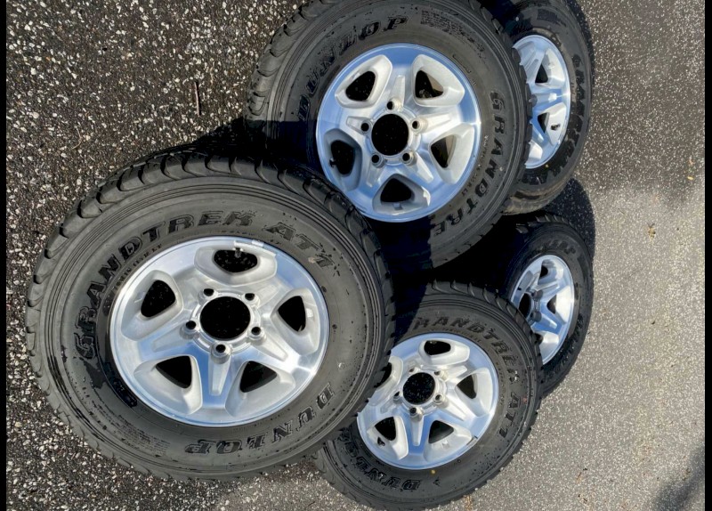 New landcruiser rims and tyres