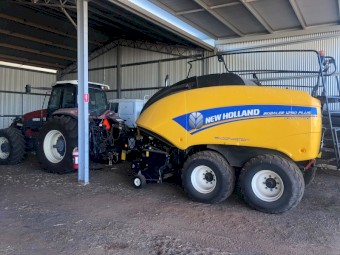 2020 New Holland 1290 Plus Crop Cutter Big Square Baler