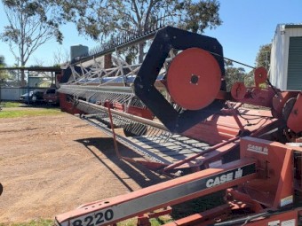 Case IH 8220 25ft Windrower