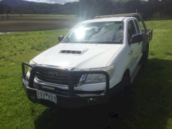 2012 Extra Cab Hilux ute
