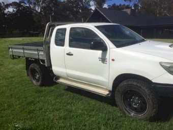 2012 Extra Cab Hilux ute