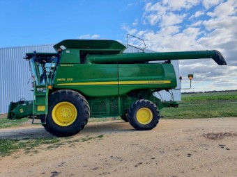 2010 John Deere 9670 Header