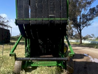 John Deere 535 hay baler