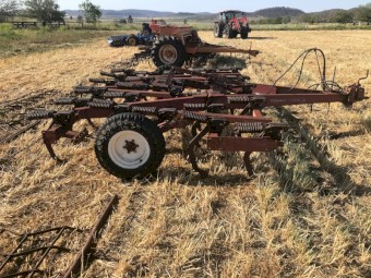 International 2-11 Scarifer