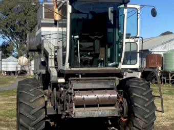 Gleaner F2 Header