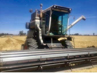 Gleaner F2 Header